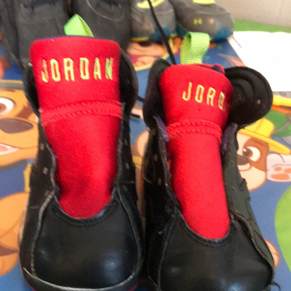 Boys jordans
